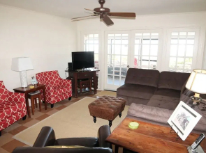 Crescent Cottage