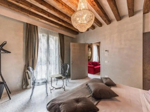 Rialto Luxury Flat