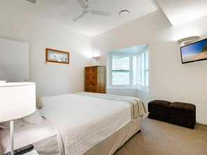 Alderly Apartment 11