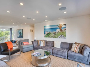 Coplan Vineyards by Avantstay 10-acre Estate w/ Pool, Spa, Bocce & Designer Interiors
