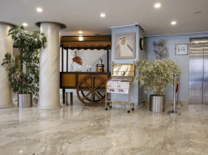 Salmiya Grand Hotel