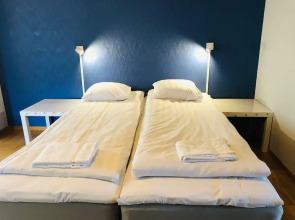 Airport B&B