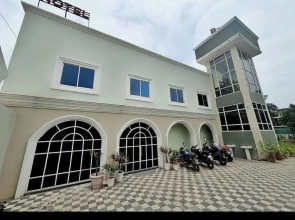 Hotel Dhana Lakshmi Bliss