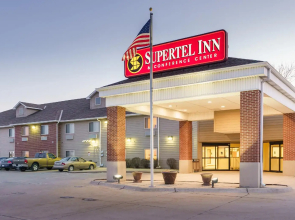 Supertel Inn & Conference Center