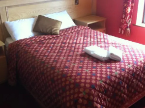 Pier House Bed & Breakfast