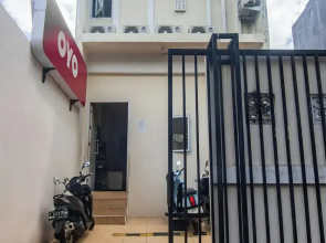 OYO 93720 3D Residence Near Univ. Tarumanegara
