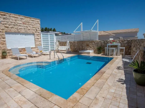 Nofesh Ba Alon 10