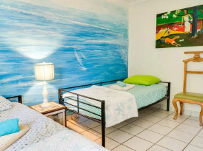 The Lahaina Bungalow