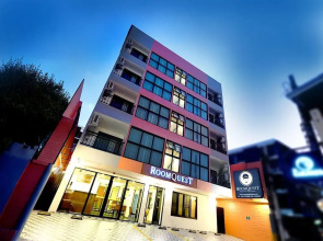 RoomQuest Sukhumvit 36 BTS Thonglor