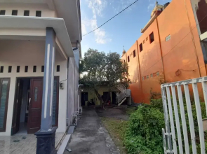 Hotel O Aero Kost Bu Lisa Syariah Near Pasar Tradisional Lawang