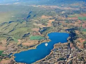 Aroa s Lake