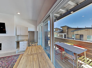 2752whmr 3 Bedroom Townhouse