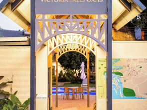 Victoria Falls Oasis Hotel