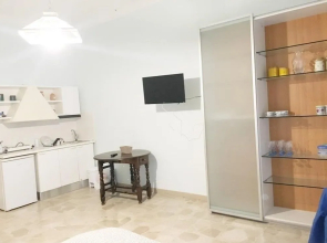 Belledonne Apartments