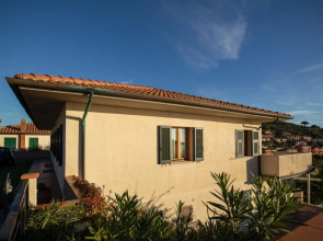 Casa Aldrovandi fully independent, large spaces, beautiful sea view.-Casa Aldrovandi