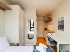 Modern Studio Just Minutes From the Beach Sid0209