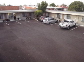Morwell Parkside Motel
