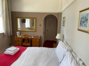 Porth Avallen Hotel