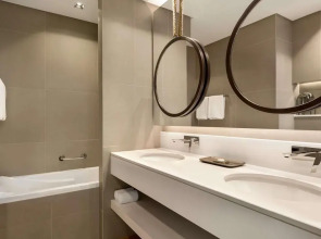 Mercure Dubai Gold District