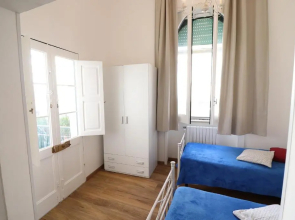 Historic Apartment In Centre With Terrace, Wi-fi & Air Conditioning; Pets