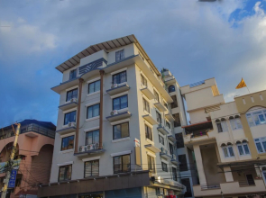 OYO 172 Hotel Deepshree