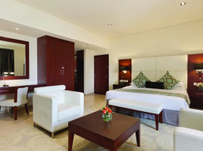 Отель Delta Hotels Jumeirah Beach, Dubai