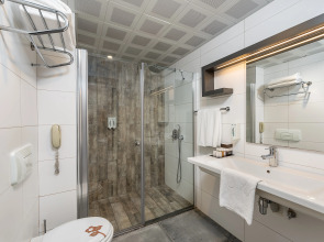 White City Beach - Adults Only