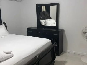 Impeccable 2-bed Apartment in Kingston With Pool