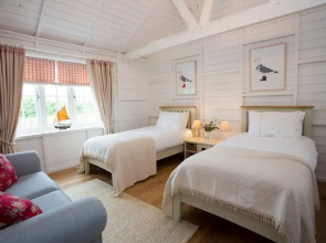Lligwy Beach Cottage