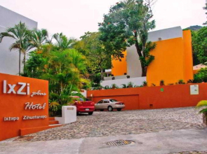 Hotel Ixzi Plus