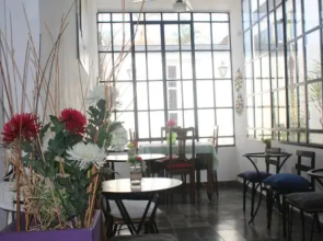 Las Mananitas Casa Hotel