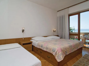 Beautiful Apartment in Krilo Jesenice With 3 Bedrooms