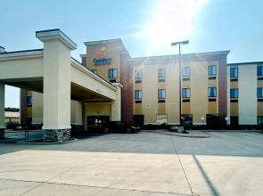 Comfort Inn & Suites Independence