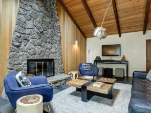 2 Pioneer-AC-Hot Tub-3BR/2BA