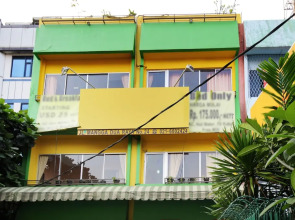 Airy Stasiun Jakarta Kota Mangga Dua Raya 24 Jakarta