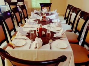 Panorama Sarovar Portico