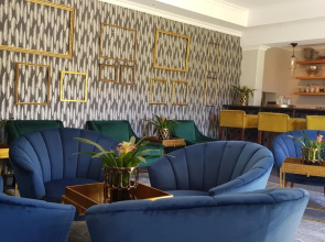Quartet Hotel and Garden Suites