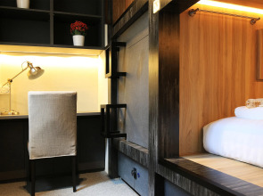 CUBE Boutique Capsule Hotel @ Chinatown