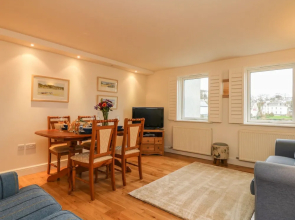 Harbour House Apartment