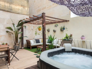 Pearl Pad Seaside HOT TUB 1 BR APT