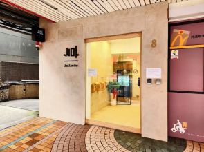 Just Live Hostel