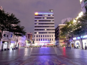 Pacific Express Hotel Central Market