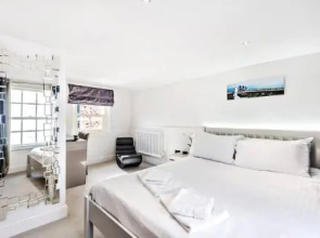 Modern, Chic 3BR Townhouse in Central Oxford