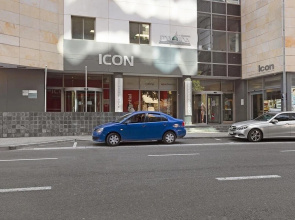 Icon 702