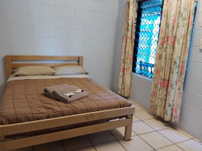 Cooktown Motel and Pams Place Hostel