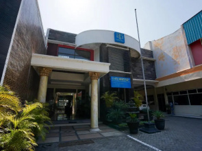 Hotel Suroyo RedPartner