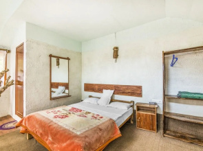 GuestHouser 4 BHK Tree house 7d51