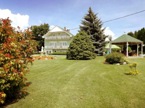 Elisoria Apartments