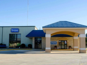 Knights Inn By Capital O Emporia I 35