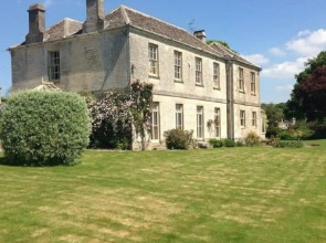 The Old Vicarage at Oakridge